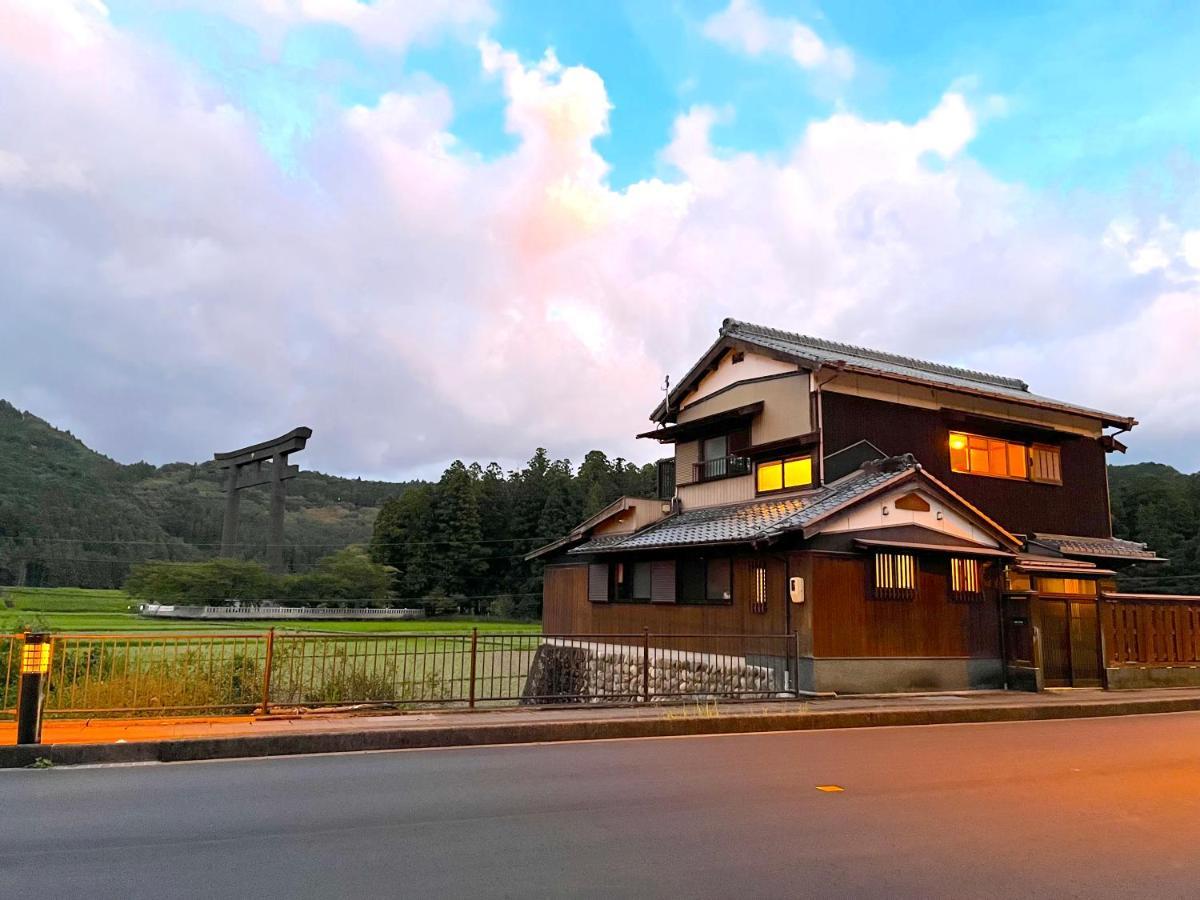 Villa Kumano Hongu Exterior photo